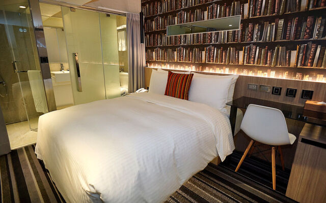 Urban Chic Inn