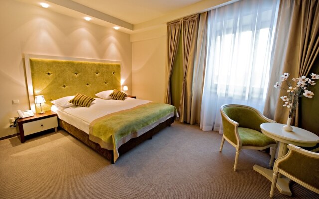 Hotel Prezydencki 4-Star