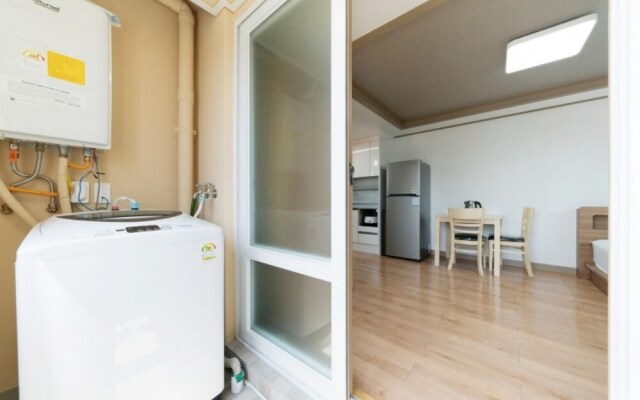 Seogwipo Jungmun Bolia Pension