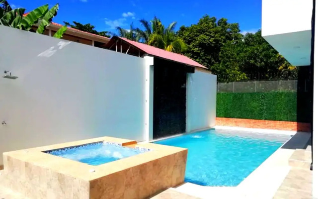 Casa Vacacional Privada en Girardot