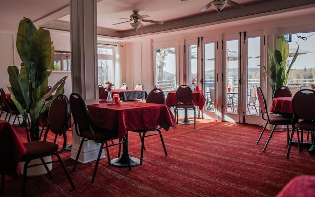 Auberge Lac du Pin Rouge