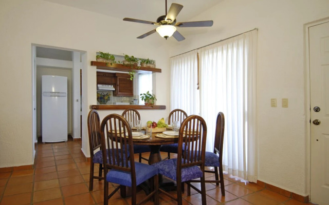 Las Palmas Condominio