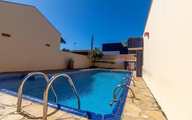 Casa com Piscina e Sinuca em Bombinhas