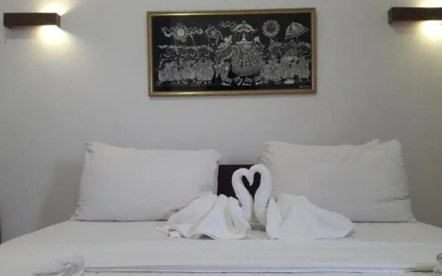 Peacock Vista Hotel