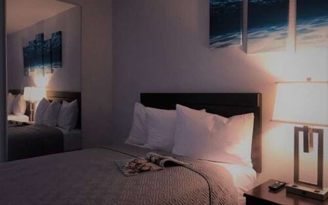 Up Midtown Hotel