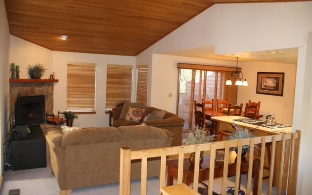 Fairway Village Condominiums