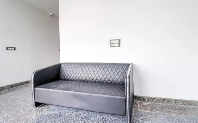 Collection O 79356 Mahavir Enclave