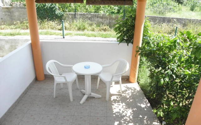 Kuce - 150m From the Beach With Parking - SA1