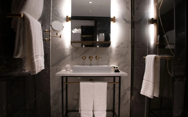 The Guardsman Hotel and Residences