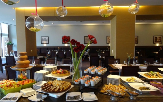 Holiday Inn Resort Warszawa Józefów**** by IHG