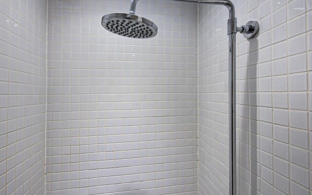 Sanders Square - Spacious 6-bdr Apt Near Nyhavn