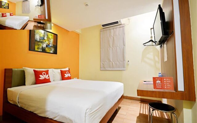 World Hotel