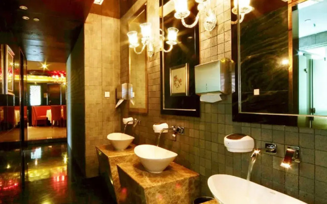 Grand Sinan Hotel