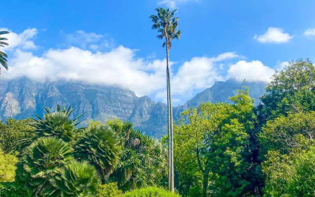 19 Glenhof Road House