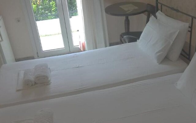 Kitsa Vagia Rooms
