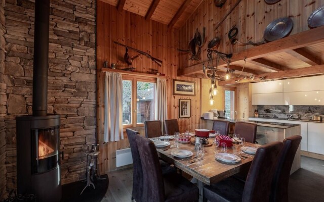 Chalet D'arbi Sauna Chalet Perfect for Families