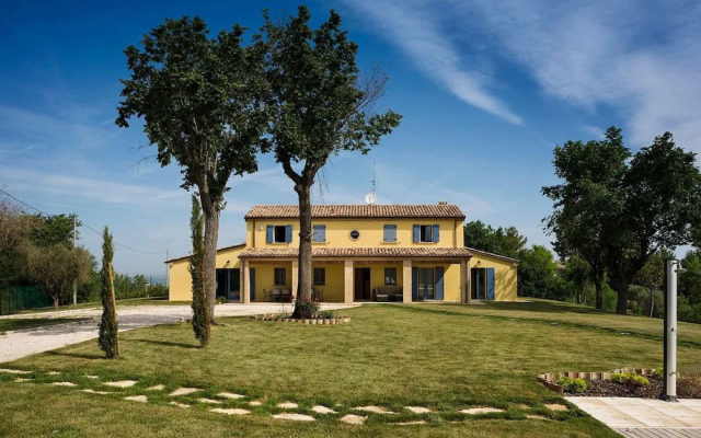 Villa Elettra 12 2 by Marche Holiday Villas