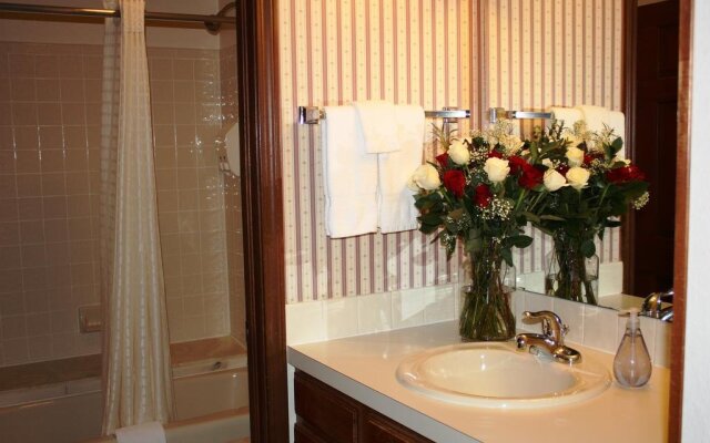 Lookout Inn GuestHouse and Suites