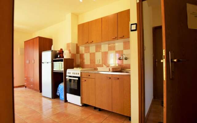 Apartments Pinka 30 M From The Sea