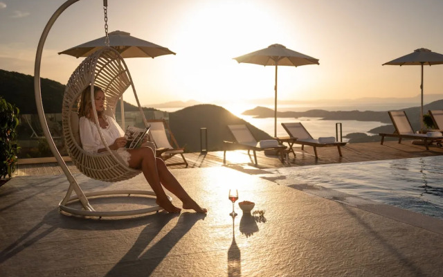 Ninemia luxury residence