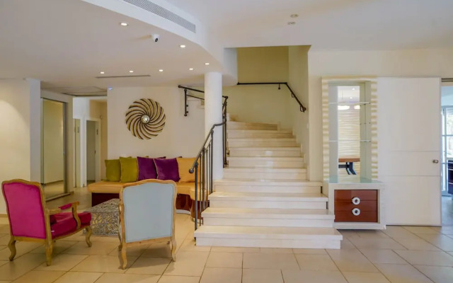YalaRent Olive Tree Villa with Private Pool