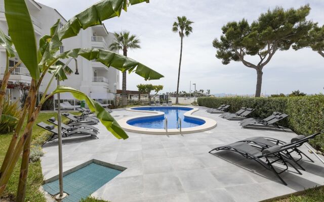 Sand Beach Apartments