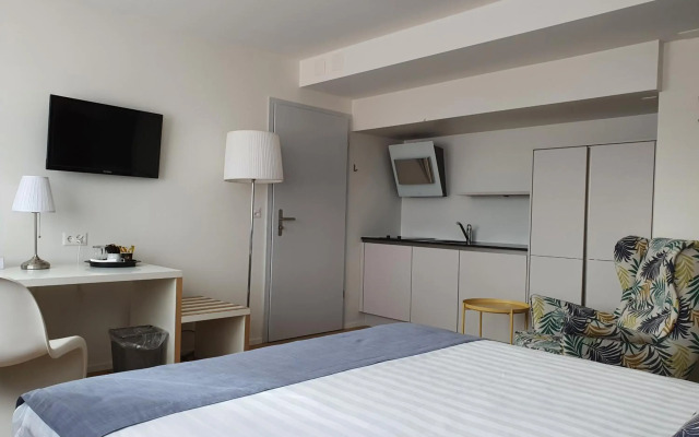 Athmos Hotel