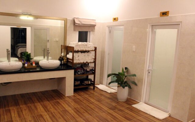 Aroma Hotel & Spa