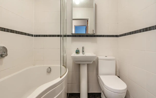 Sandringham Court Flat 4