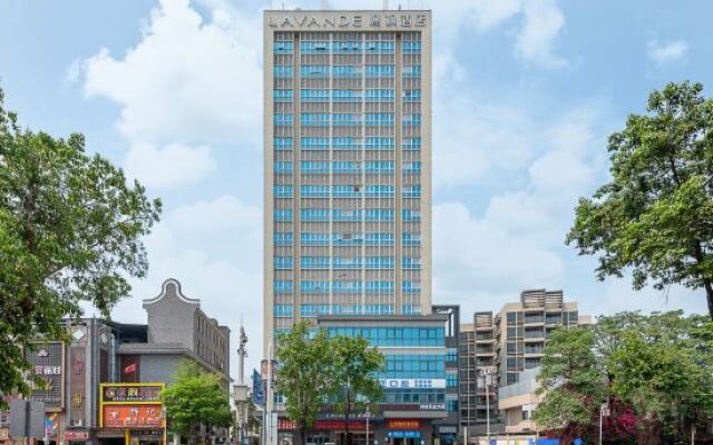 Lavande Hotel(Foshan Qiandeng Lake Pingzhou Jade Street Store)