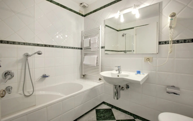 Hotel Beau Rivage