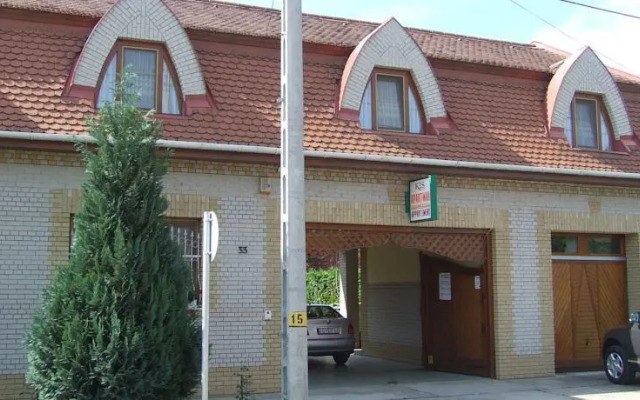 Kis Apartmanhaz