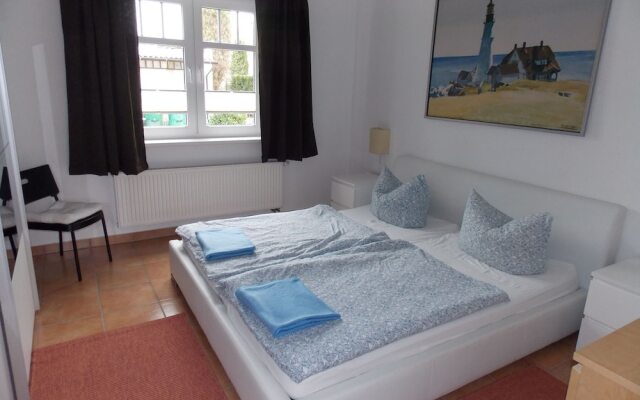 Swanky Apartment in Nienhagen Near Seabeach