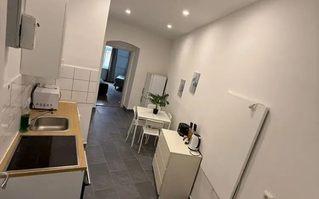 Stylish 1BR Apt  Walk to Schonbrunn