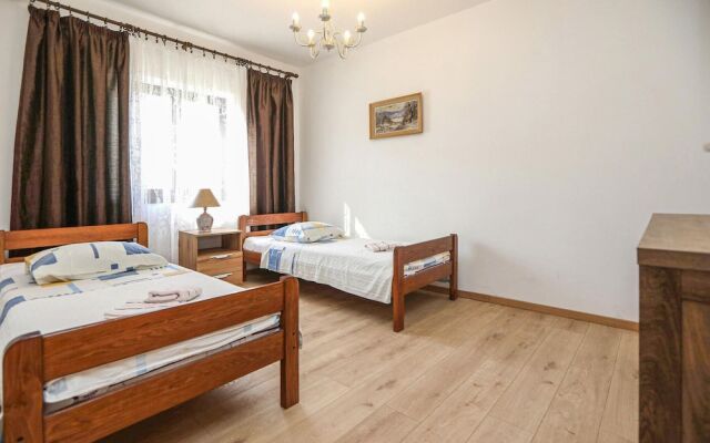 Awesome Apartment in Sibenik With 3 Bedrooms
