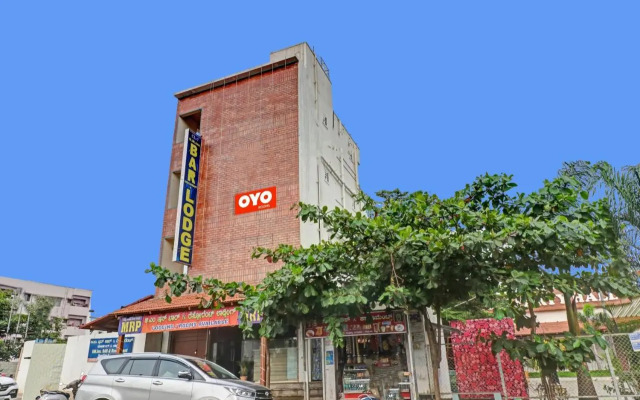 OYO Flagship 701156 G M Boarding And Lodging