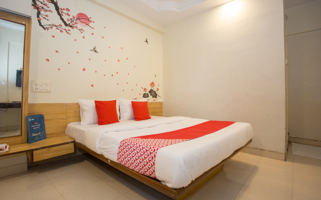 OYO 11601 Hotel Karishma