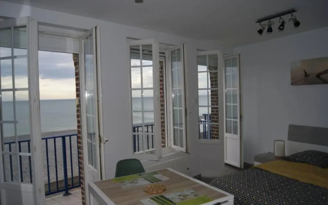 Studio face à la mer