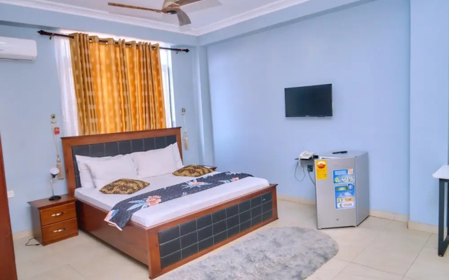 Thy Favour Hotel