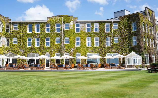 Carlyon Bay Hotel