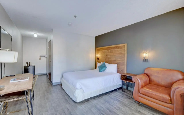 Ramada Palm Springs