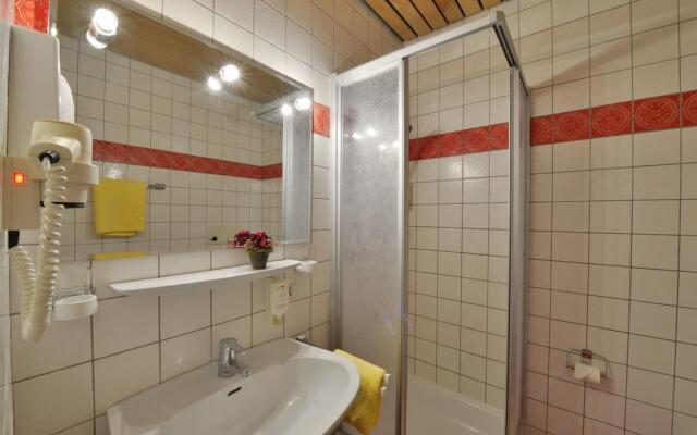 Greenline Hotel Holst