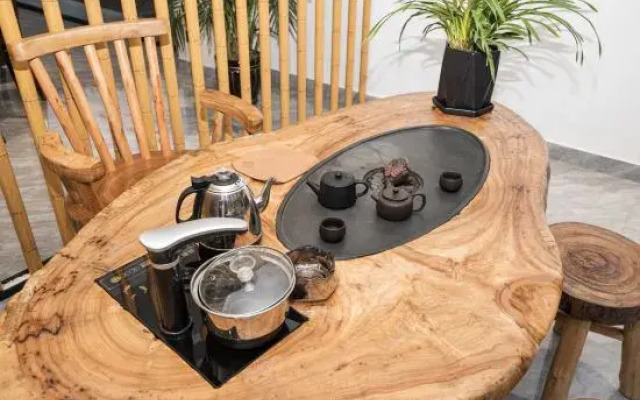 Qiannan Bamboo Sea Yanqi. Private Tang Homestay