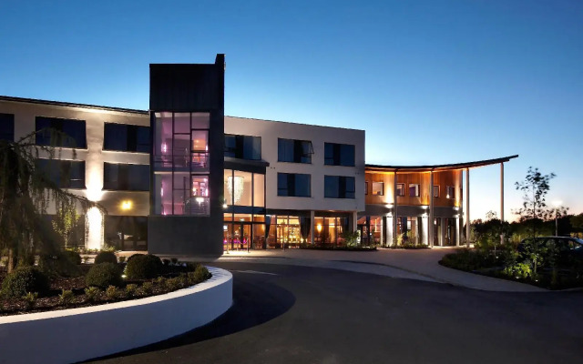 Athlone Springs Hotel