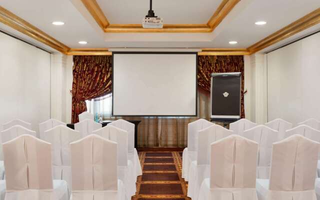 Grand Regency Doha, Trademark Collection by Wyndham