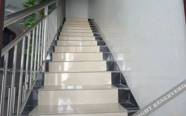 Xinzheng Aegean Express Hotel (Xias College)