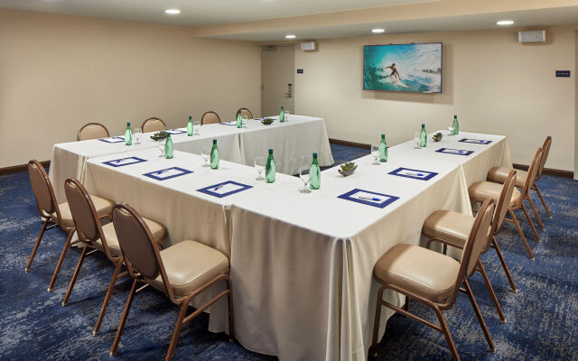 Hilton Garden Inn Waikiki Beach