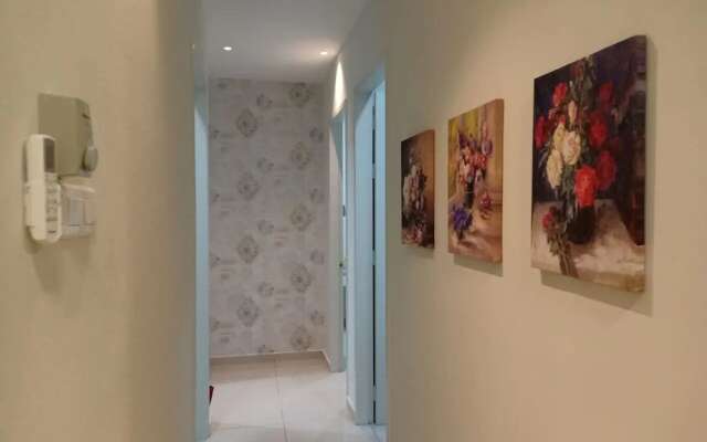 BLeisure Parkland Homestay