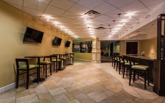 DoubleTree by Hilton Phoenix Midtown