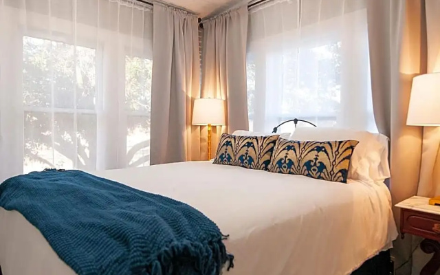 Dabbs Hotel